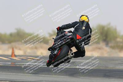 media/Mar-28-2022-Superbike Trackdays (Mon) [[b8603d0f67]]/Open Track Time/Turn 16/